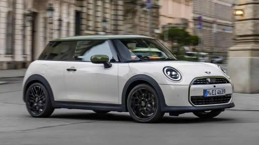 Mini Cooper Paul Smith Edition: Specijalna serija u čast modnog dizajnera