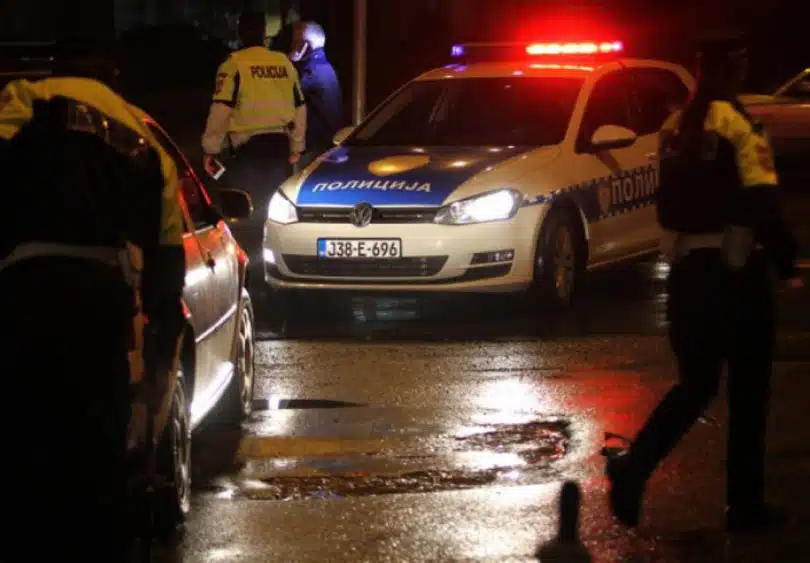 Republika Srpska: Vozač Mercedesa smrtno stradao pri slijetanju s kolnika