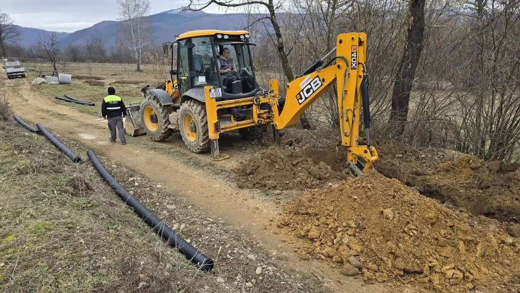 U dijelu Glavica radi se kanalizaciona mreža