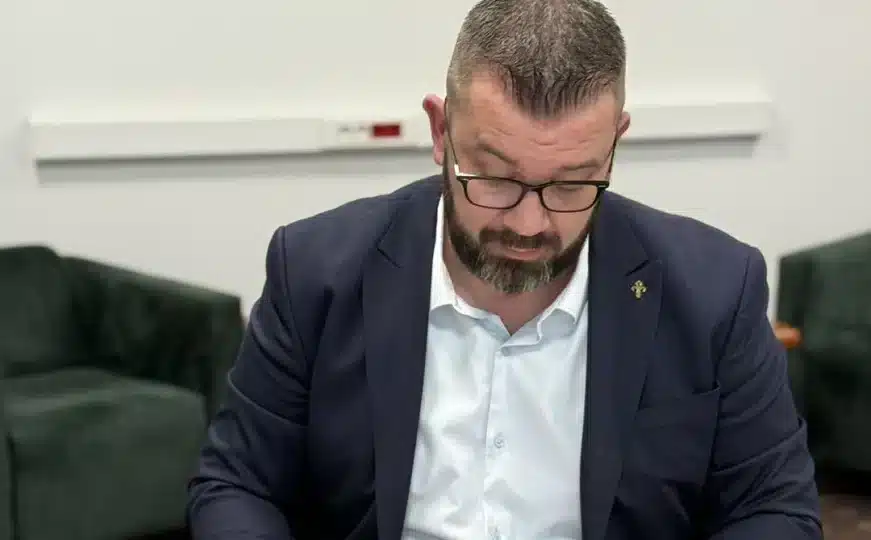 Gradonačenik Srebrenika objavio novu odluku koja se tiče i kladionica i poručio: “Kraj privilegija”