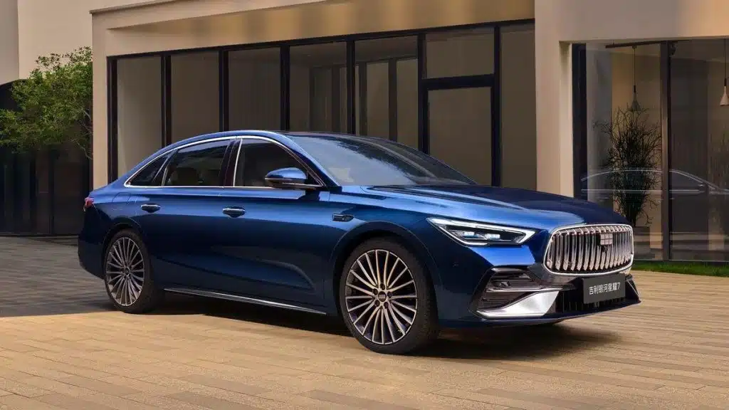 Geely Galaxy Starshine 7: Hibridna limuzina s pogonom na četiri točka