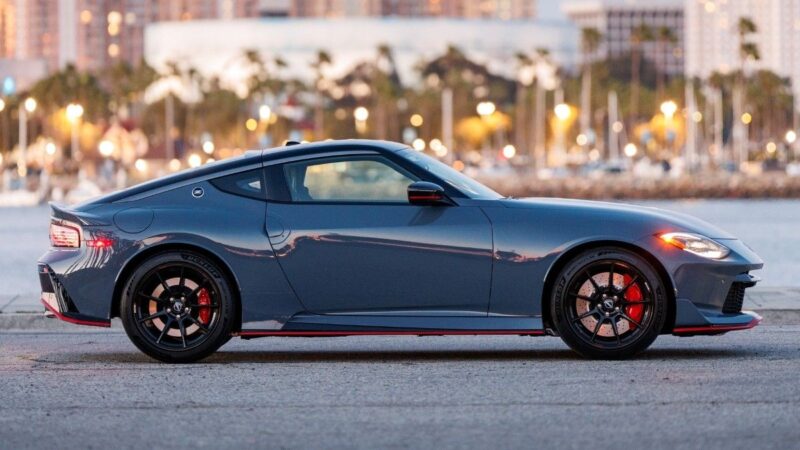 Obnovljen Nissan Z