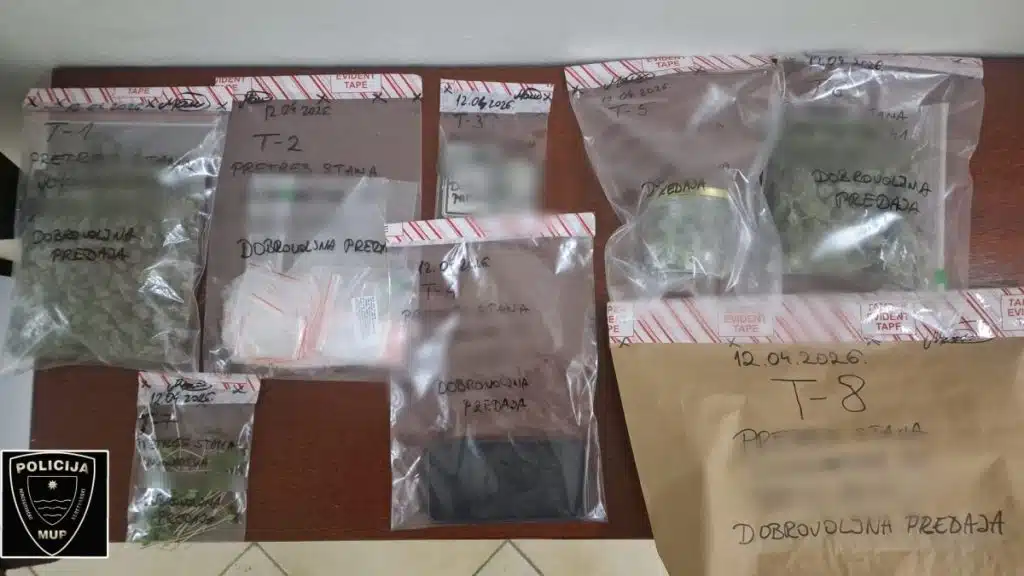 Akcija u Mostaru: Policija u stanu 24-godišnjaka otkrila laboratorij za uzgoj marihuane