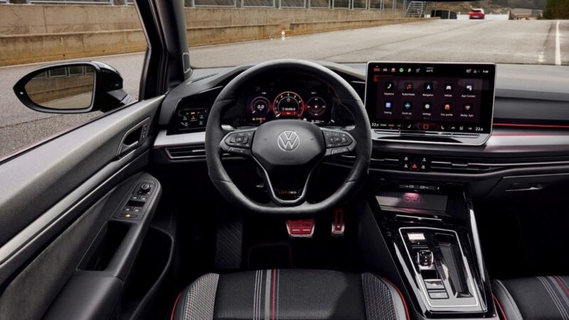 VW Golf GTI Edition 50