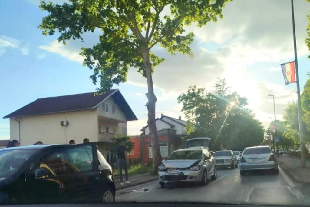 Grude: Veća materijalna šteta u sudaru kod autoškole