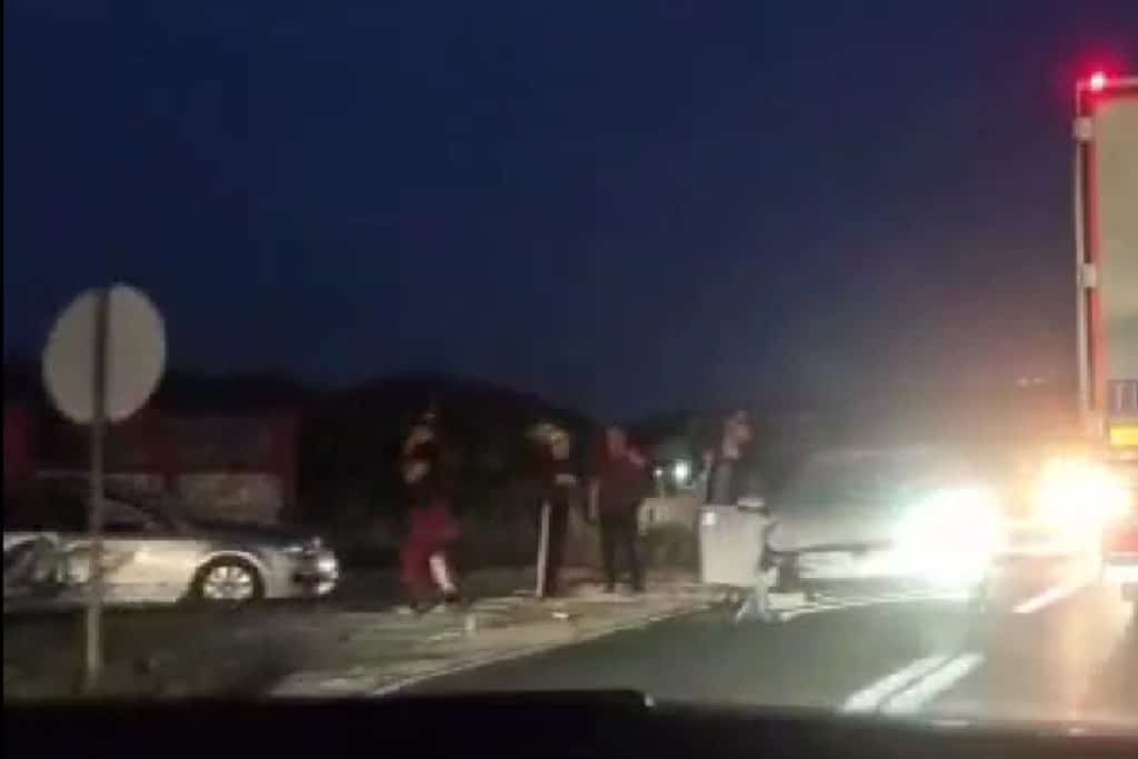 Mostar: Materijalna šteta u sudara dva vozila na Buni