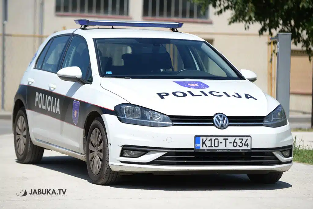 Široki Brijeg: U dvjema nesrećama ozlijeđeni 19-godišnjak i 52-godišnjakinja