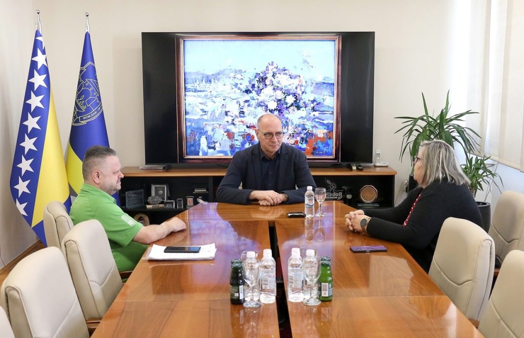 Gradonačelnik Lugavić razgovarao s predstavnicima Sportskog društva “Omladinac”