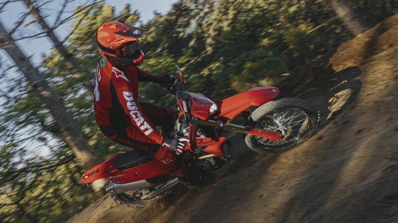 Ducati Desmo 450 EDS: Prvi enduro slavne italijanske marke