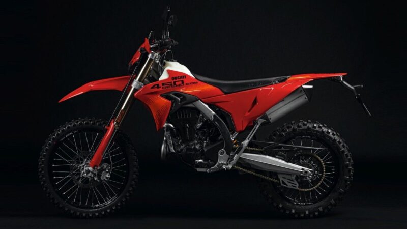 Ducati Desmo 450 EDS: Prvi enduro slavne italijanske marke