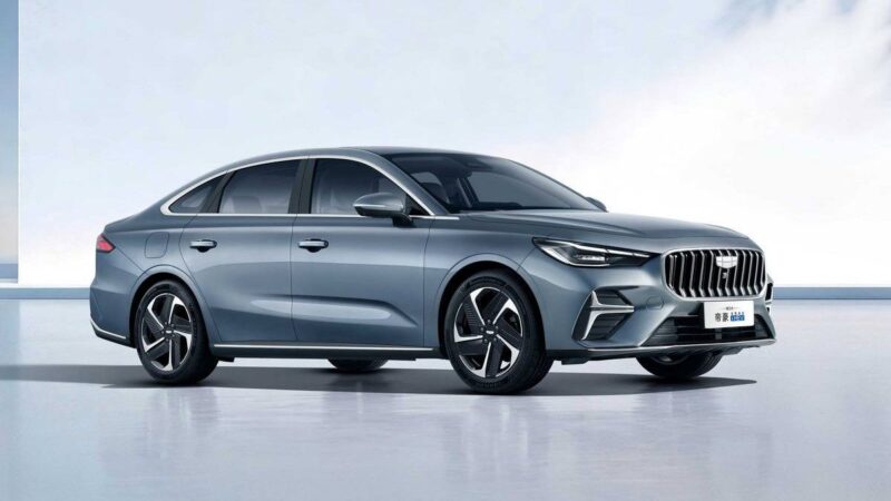 Geely Emgrand i-HEV: Jeftina limuzina u benzinsko-električnoj verziji