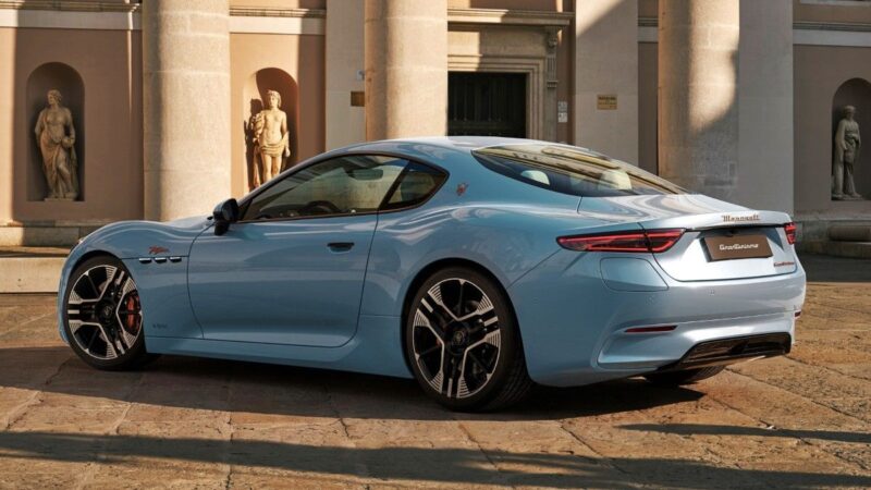 Maserati obnovio modele GranTurismo i GranCabrio