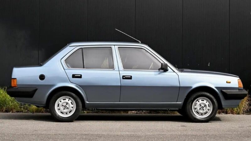 Oldtimer iz oglasnika: Volvo 340 Sedan 1.4 DT s 59.066 pređenih kilometara