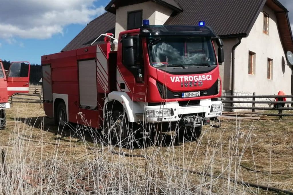 BiH: Muškarac smrtno stradao u požaru obiteljske kuće