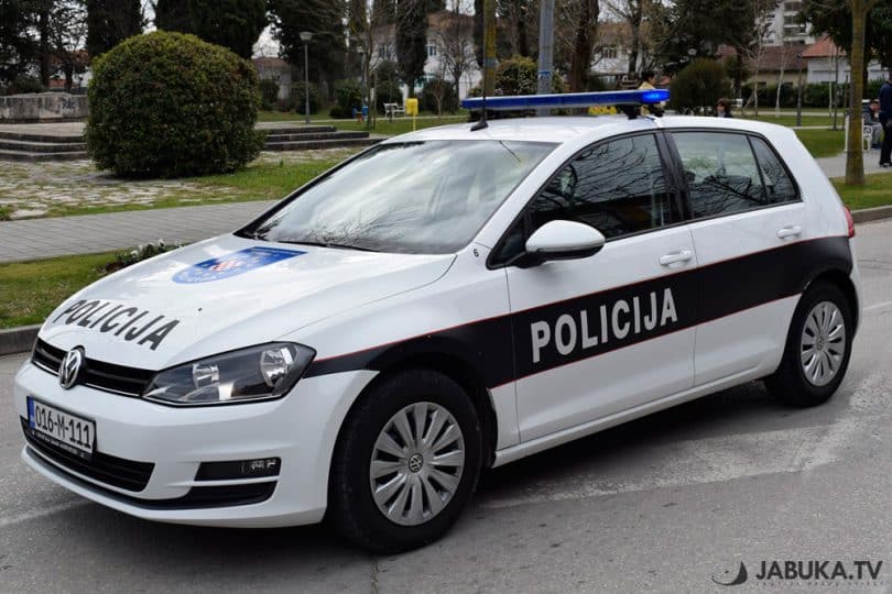 Ljubuški: Jedna osoba ozlijeđena u sudaru Audija i Peugeota