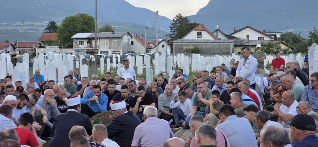 Tuga u Bugojnu: Oproštaj od Merime Jusufspahić uz suze i nevjericu