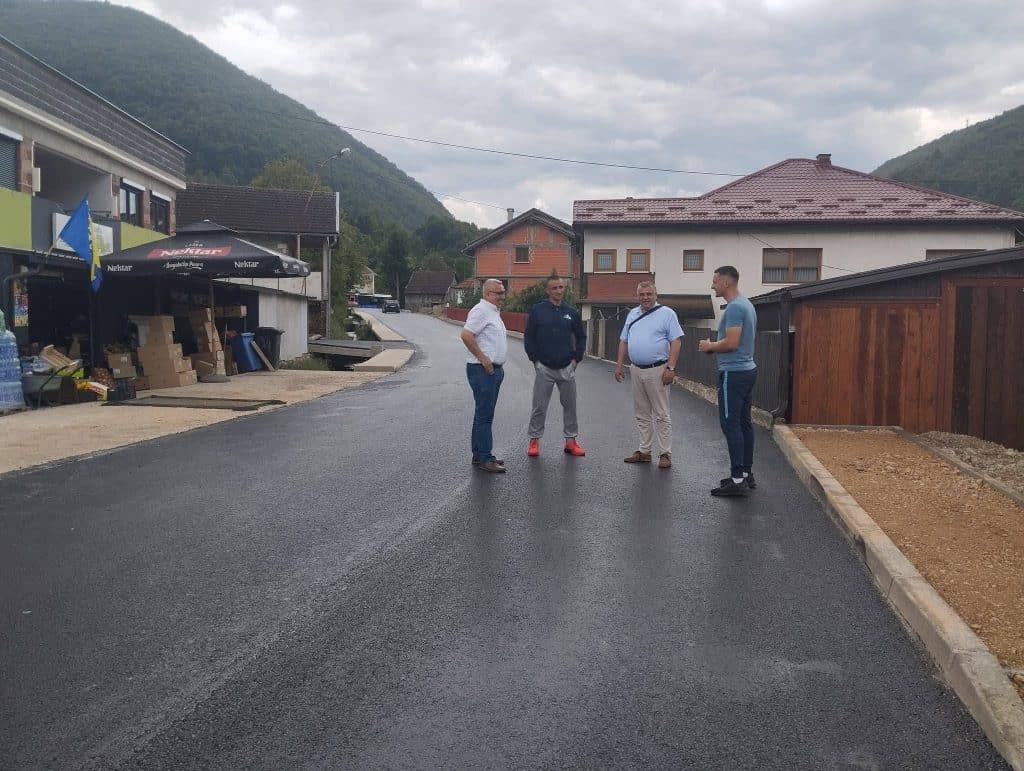 Uspješno privedeni kraju radovi na rekonstrukciji i modernizaciji dionice puta Oborci Šeherdžik