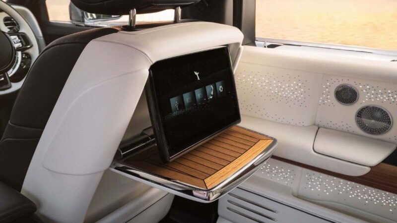 Rolls-Royce Phantom Regatta: Luksuzna jahta na četiri točka