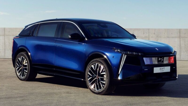 DS No 7 Élysée: Emmanuel Macron dobio novi predsjednički automobil