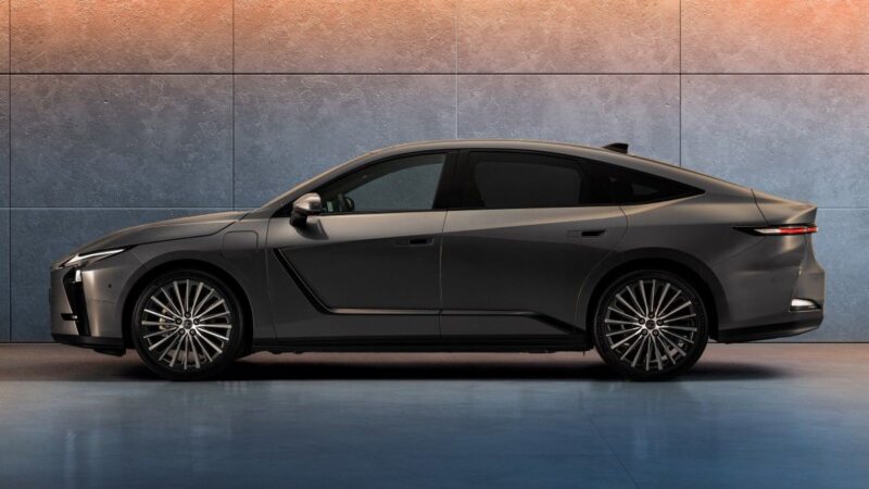 Lexus ES: Električne verzije stižu na tržišta Kine i Evrope