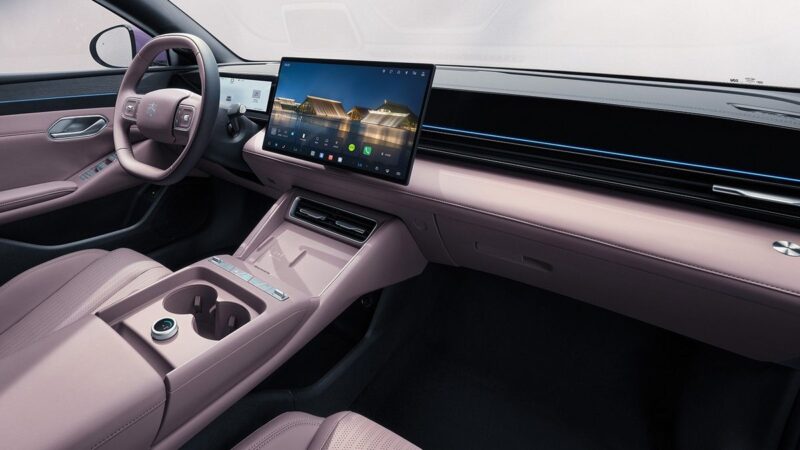 BYD Qin Max: Treći model iz porodice pristupačnih hi-tech limuzina