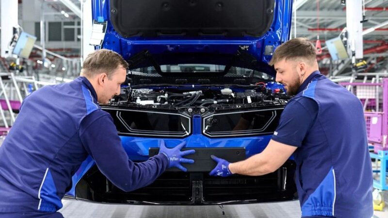 Agonija njemačke auto industrije: BMW ukida 8.000 radnih mjesta