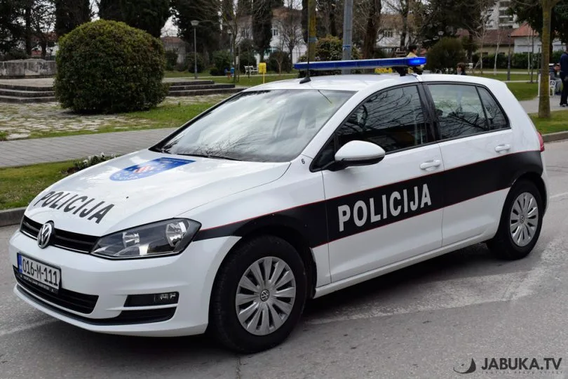 Četiri prometne nesreće u Ljubuškom: Tri osobe ozlijeđene, među njima i 12-godišnji vozač