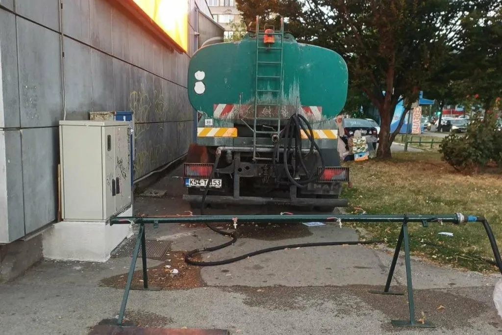 Obezbijeđene cisterne sa vodom u Novom Sarajevu, poznate tačne lokacije za građane