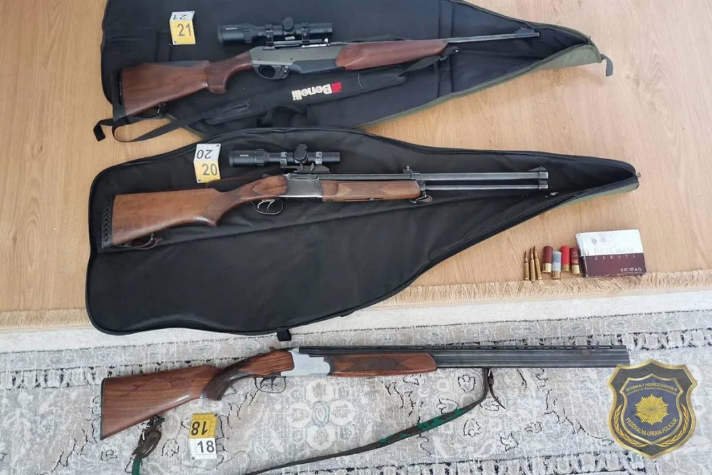 Velika akcija FUP-a: Šestorica osumnjičenih, pronađeni oružje, fantomke, kvadovi i traktori