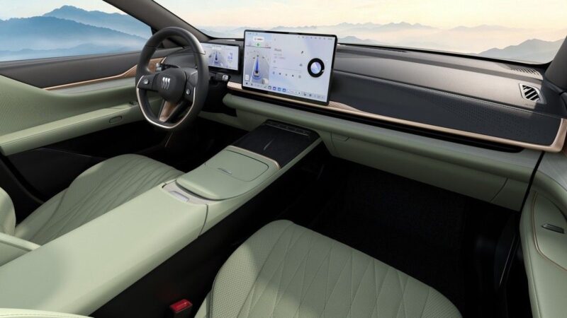 Buick Electra L7 EV: Električna verzija se priključila hibridu