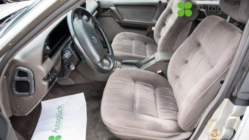 Oldtimer iz oglasnika: Opel Senator B 3.0i CD, model u rangu premium limuzina
