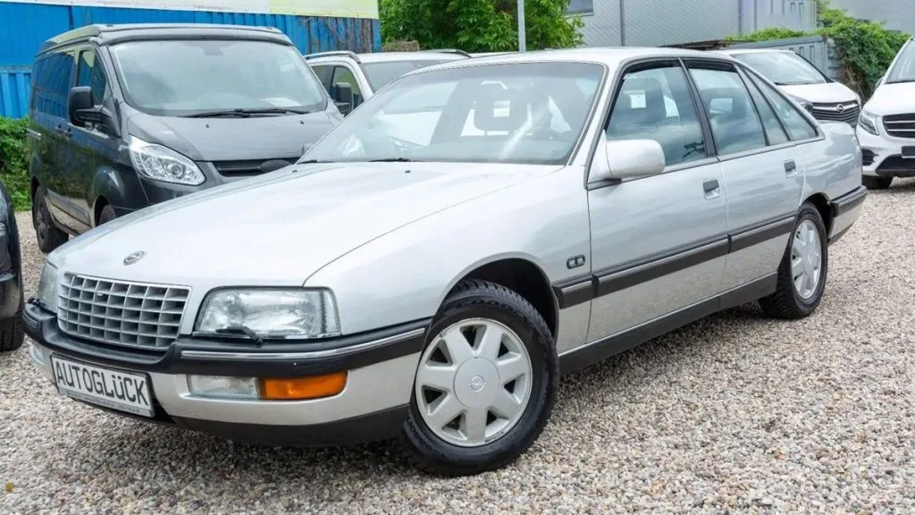 Oldtimer iz oglasnika: Opel Senator B 3.0i CD, model u rangu premium limuzina