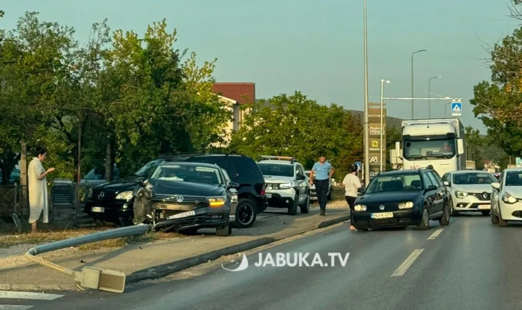 Široki Brijeg: Prometna nesreća na Trnu, sudjelovala vozila