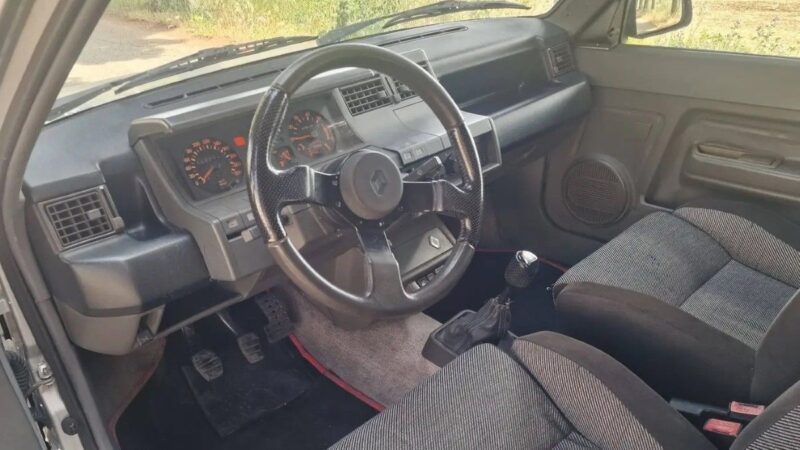 Oldtimer iz oglasnika: Renault R5 GT Turbo, hot-hatch koji je mamio uzdahe