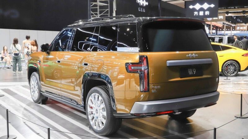 FangChengBao Tai 9: Crossover s tri reda i plug-in hibridnim sistemom