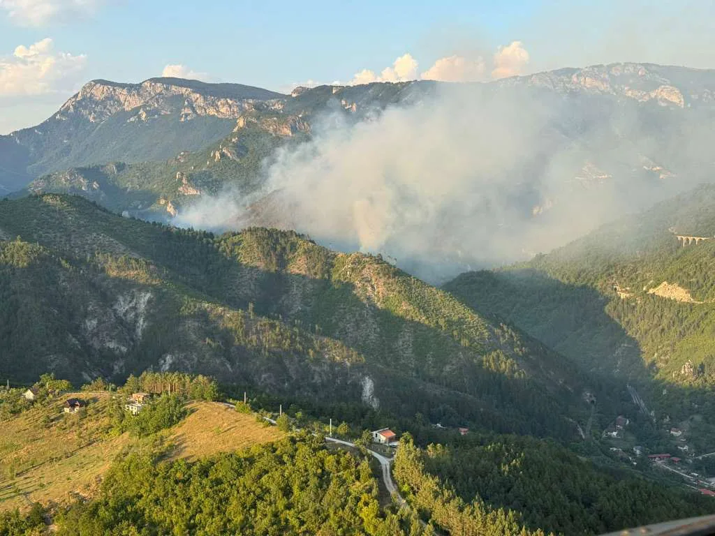 Osmi dan požara kod Konjica: Vatrogasci iscrpljeni, kvarovi i na vozilima