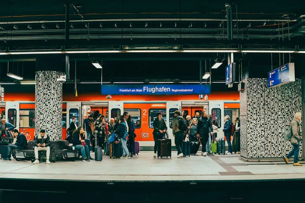 Rijetka epidemija na aerodromu u Frankfurtu, dvoje radnika izgubilo život