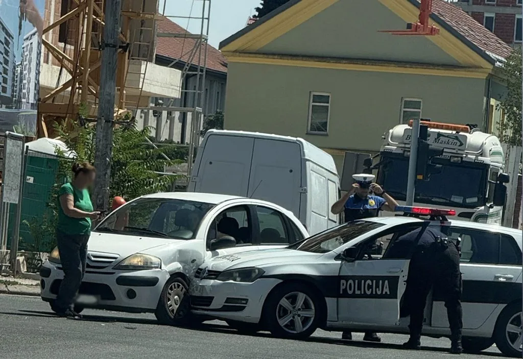 Sudar policijskog vozila i Citroena u Mostaru