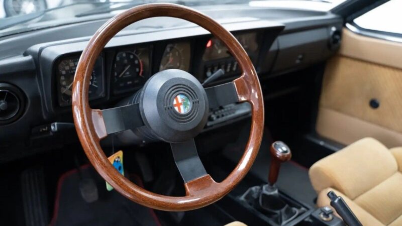 Oldtimer iz oglasnika: Alfa GTV 2.0, kao nova nakon 43 godine