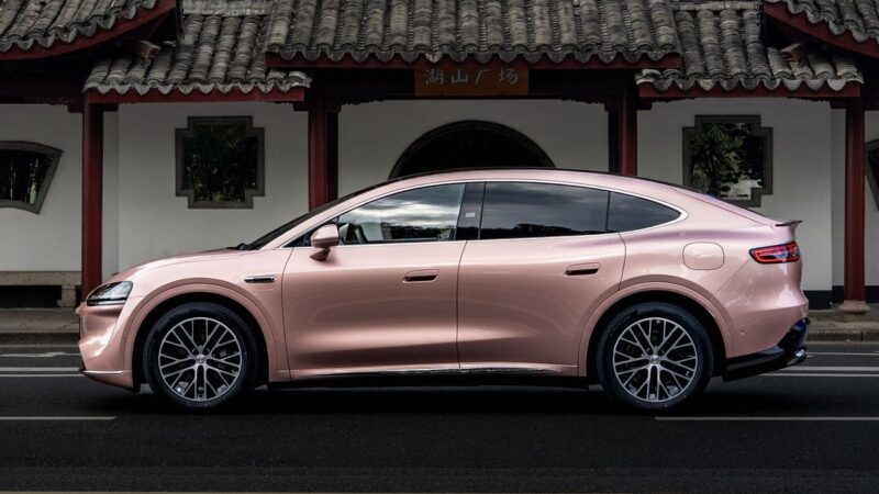 Luxeed R7: Cross-coupe dobio redizajniranu unutrašnjost i jači e-motor