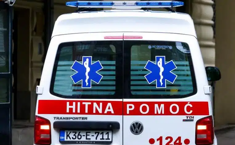 Novi incident među učenicima u Tuzli: Povrijeđen 15-godišnjak u školskom dvorištu