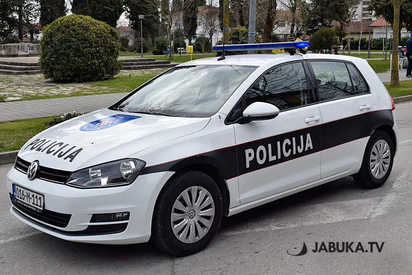 Ljubuški: Maloljetnik poginuo ispred škole