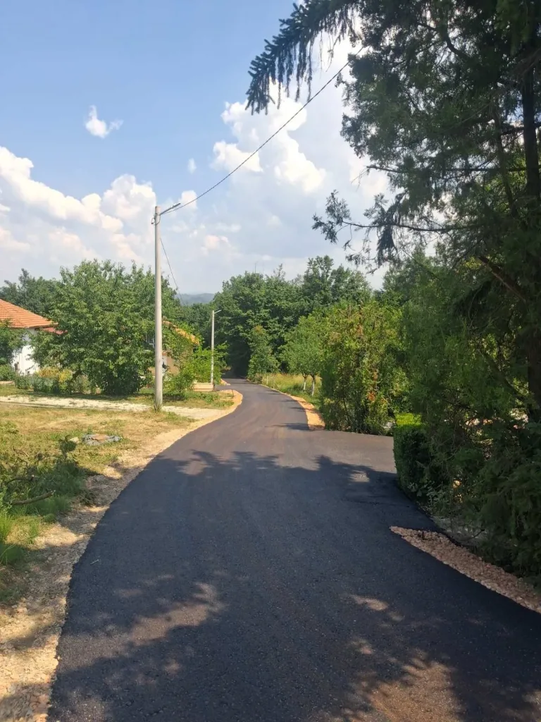 Završeni radovi na sanaciji i asfaltiranju puta u mjesnim zajednicama Ši Selo i Kiseljak
