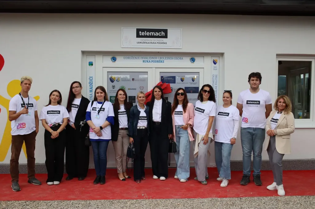 Telemach podržao otvaranje nove multifunkcionalne sale Udruženja „Ruka podrške“ u Hadžićima
