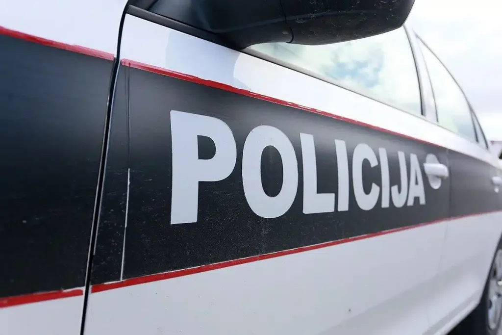 Motociklista poginuo u Tuzli, jedna osoba povrijeđena